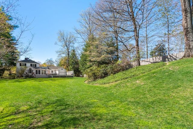 633 Boston Post Rd, Weston, MA 02493