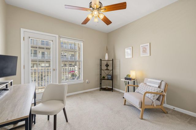 8013 CRESCENT PARK DR, Gainesville, VA 20155