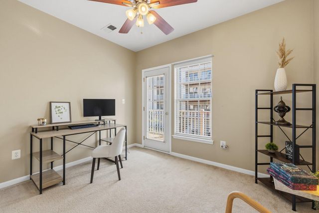 8013 CRESCENT PARK DR, Gainesville, VA 20155