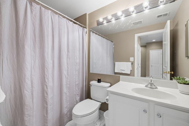 8013 CRESCENT PARK DR, Gainesville, VA 20155