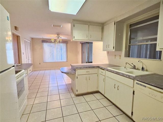 7707 Briarwood Drive, Port Richey, FL 34668