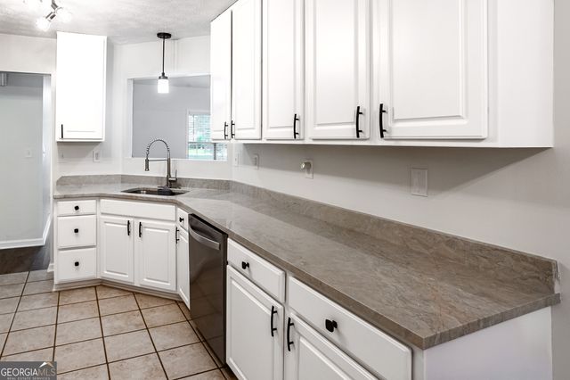 95 Otara Woods Drive, Newnan, GA 30263