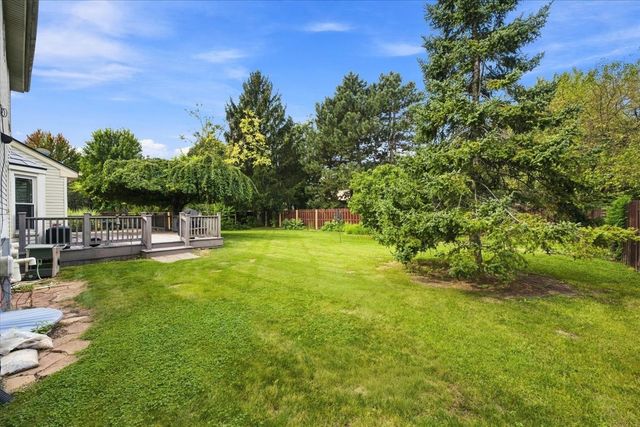626 Highbury Lane, Geneva, IL 60134