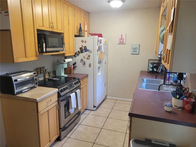 9321 91ST STREET, Seminole, FL 33777