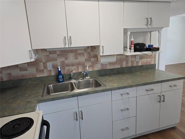 250 ROSERY ROAD NW 275, Largo, FL 33770