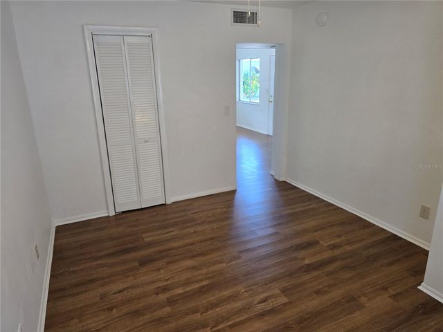 250 ROSERY ROAD NW 275, Largo, FL 33770