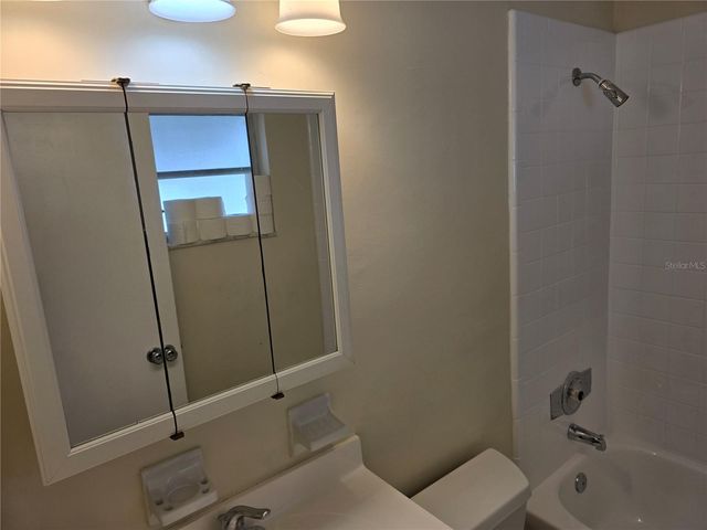 250 ROSERY ROAD NW 275, Largo, FL 33770