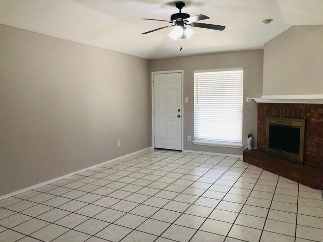 6112 6th Street, Lubbock, TX 79416