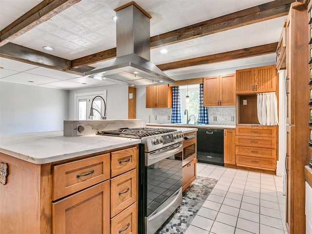 17826 240th Street, Washington, OK 73093