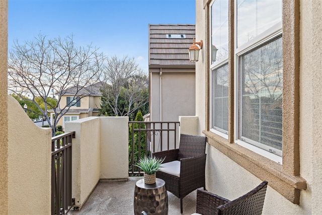 40203 Antigua Rose Ter, Fremont, CA 94538