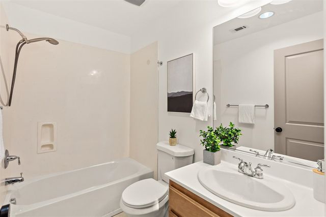 40203 Antigua Rose Ter, Fremont, CA 94538