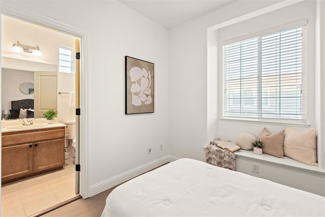 40203 Antigua Rose Ter, Fremont, CA 94538