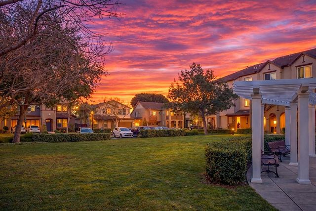 40203 Antigua Rose Ter, Fremont, CA 94538