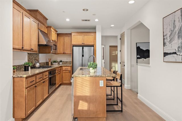 40203 Antigua Rose Ter, Fremont, CA 94538