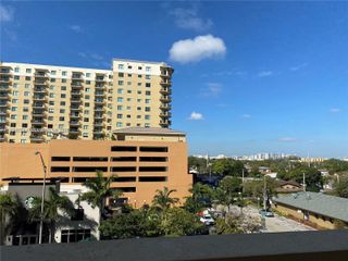 117 NW 42nd Ave 507, Miami, FL 33126