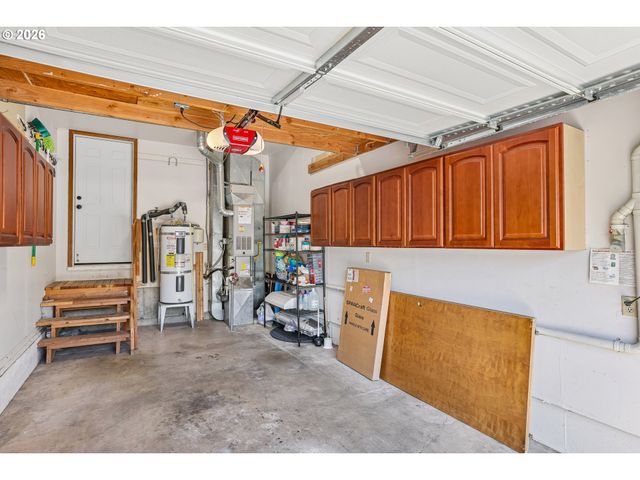 12031 Se 104TH Ct, Happy Valley, OR 97086