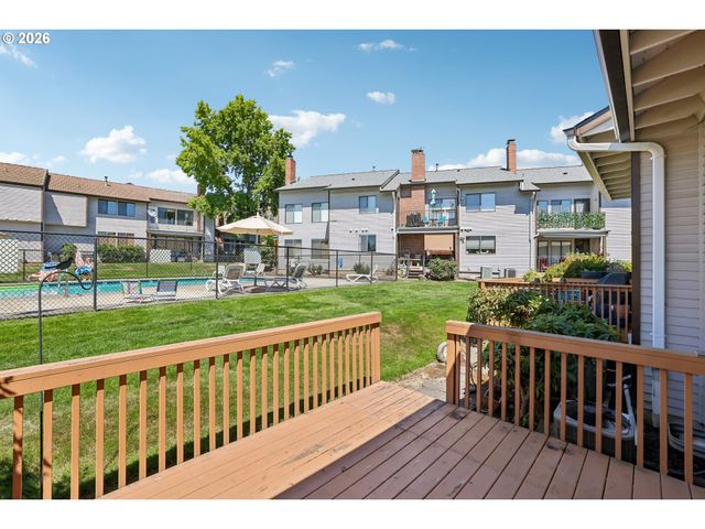 12031 Se 104TH Ct, Happy Valley, OR 97086