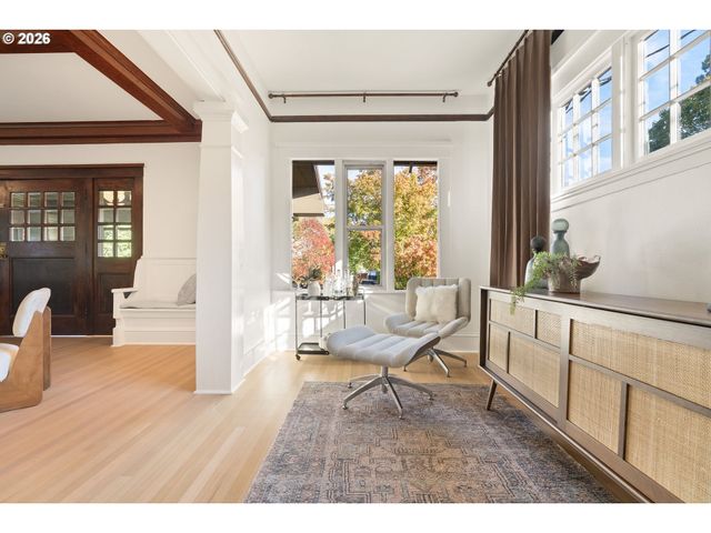 2625 Ne 18TH Ave, Portland, OR 97212