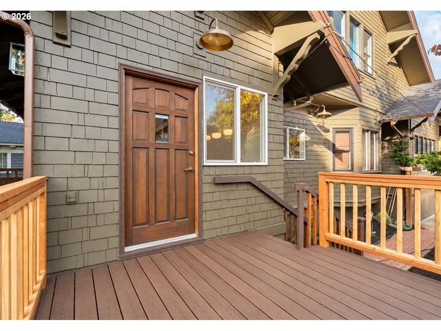 2625 Ne 18TH Ave, Portland, OR 97212