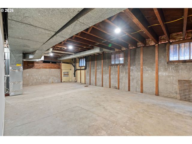 2625 Ne 18TH Ave, Portland, OR 97212