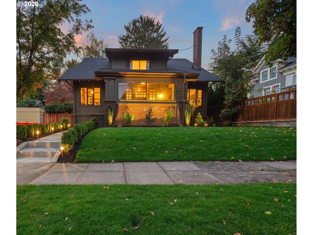 2625 Ne 18TH Ave, Portland, OR 97212