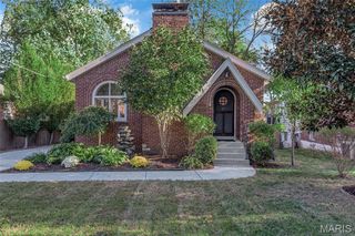 7512 Suffolk Avenue, Shrewsbury, MO 63119