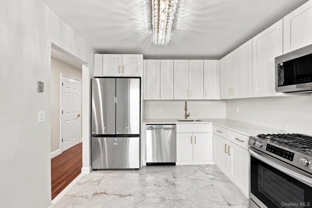 38 Heritage Drive H, New City, NY 10956 — photo 5