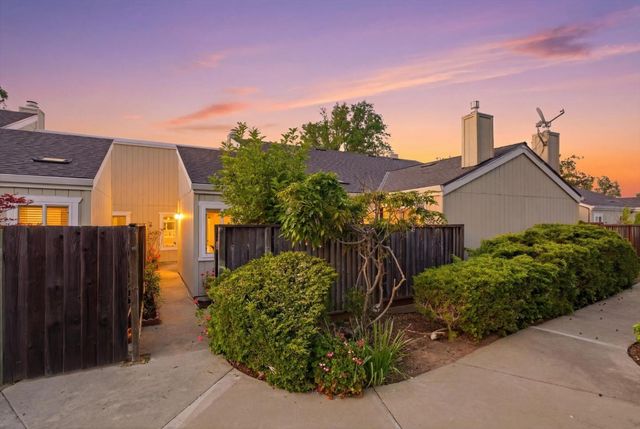 22652 Silver Oak Lane, Cupertino, CA 95014