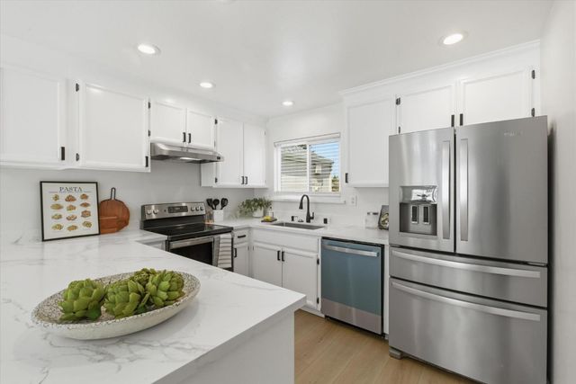 22652 Silver Oak Lane, Cupertino, CA 95014