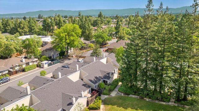 22652 Silver Oak Lane, Cupertino, CA 95014