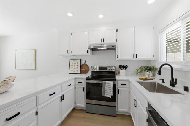 22652 Silver Oak Lane, Cupertino, CA 95014