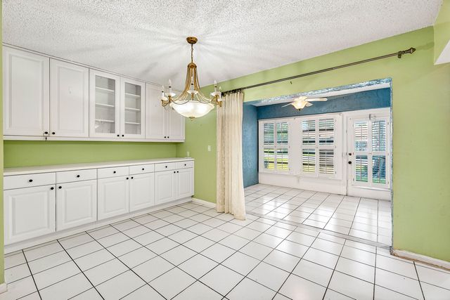 4717 Robinwood Terrace A, Boynton Beach, FL 33436