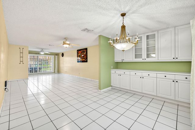4717 Robinwood Terrace A, Boynton Beach, FL 33436