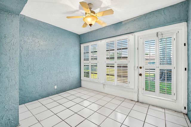 4717 Robinwood Terrace A, Boynton Beach, FL 33436