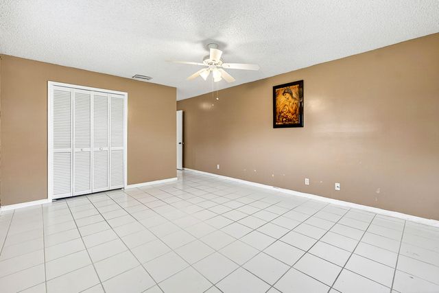 4717 Robinwood Terrace A, Boynton Beach, FL 33436