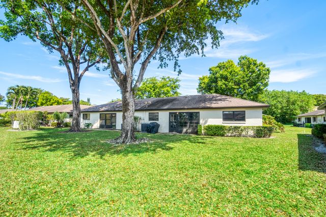 4717 Robinwood Terrace A, Boynton Beach, FL 33436