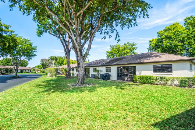 4717 Robinwood Terrace A, Boynton Beach, FL 33436