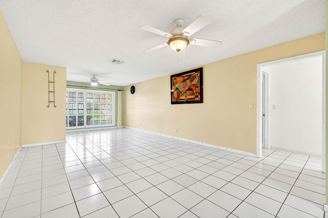 4717 Robinwood Terrace A, Boynton Beach, FL 33436