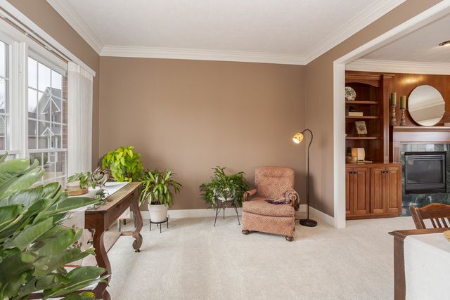 29 Cloverhill Circle, Bloomington, IL 61705