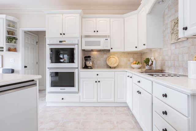 29 Cloverhill Circle, Bloomington, IL 61705