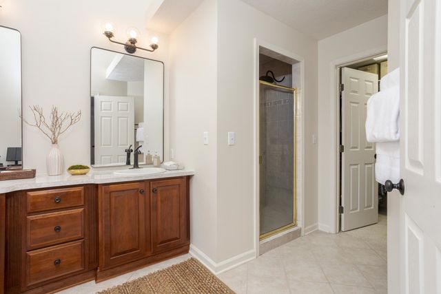 29 Cloverhill Circle, Bloomington, IL 61705