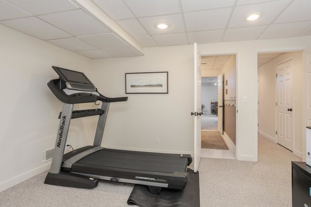 29 Cloverhill Circle, Bloomington, IL 61705