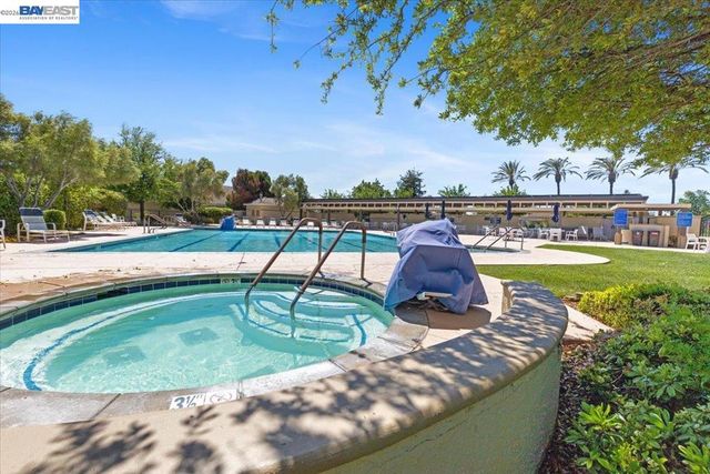 288 Black Amber Way, Brentwood, CA 94513