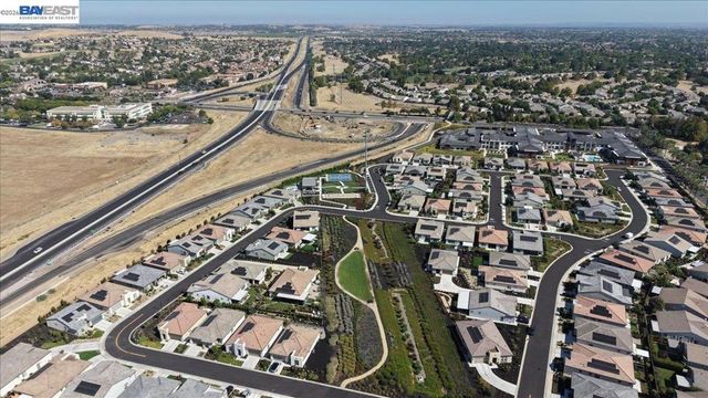 288 Black Amber Way, Brentwood, CA 94513