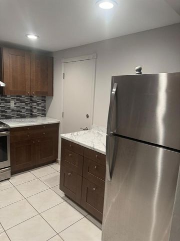 9500 W Bay Harbor Drive 6C, Bay Harbor Islands, FL 33154