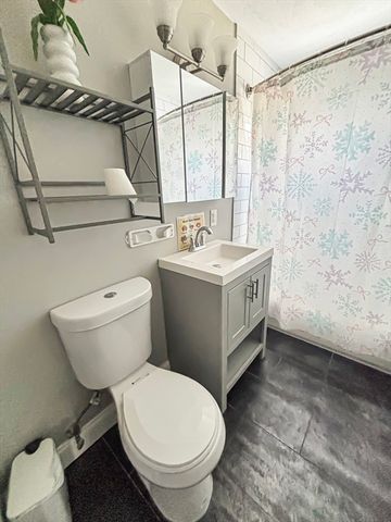 26 Elder St 2, Boston, MA 02125