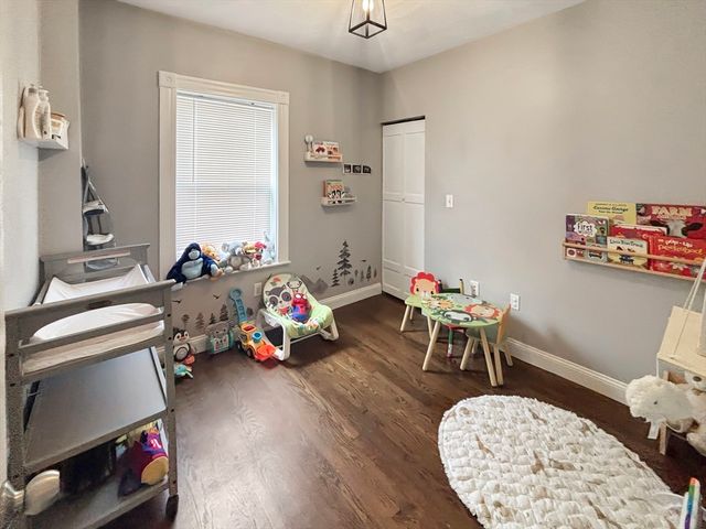26 Elder St 2, Boston, MA 02125
