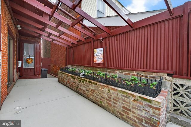 258 N 3RD ST, Columbia, PA 17512