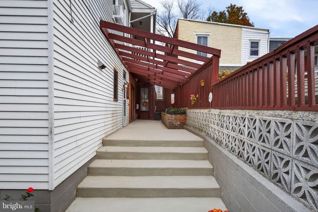 258 N 3RD ST, Columbia, PA 17512