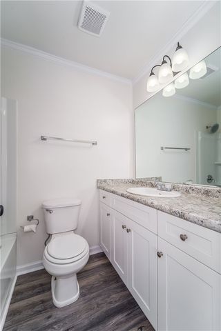 2122 Lakeview Drive, Waycross, GA 31501